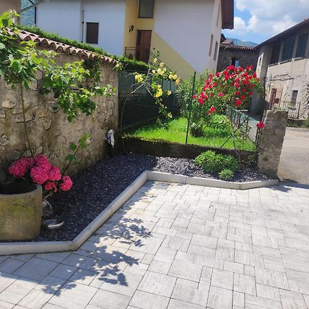 Luminoso Appartamento Vista Lago Solto Collina Экстерьер фото